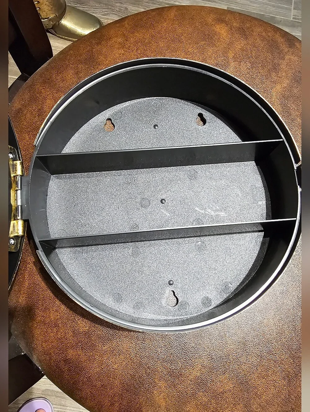 10 Inch Wall Clock Built-in Money Safe Box Hidden Security Compartment NWOT